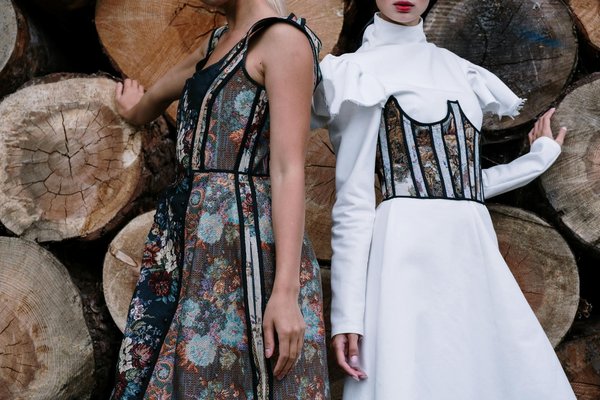 La cigarette électronique à l'image de la femme moderne