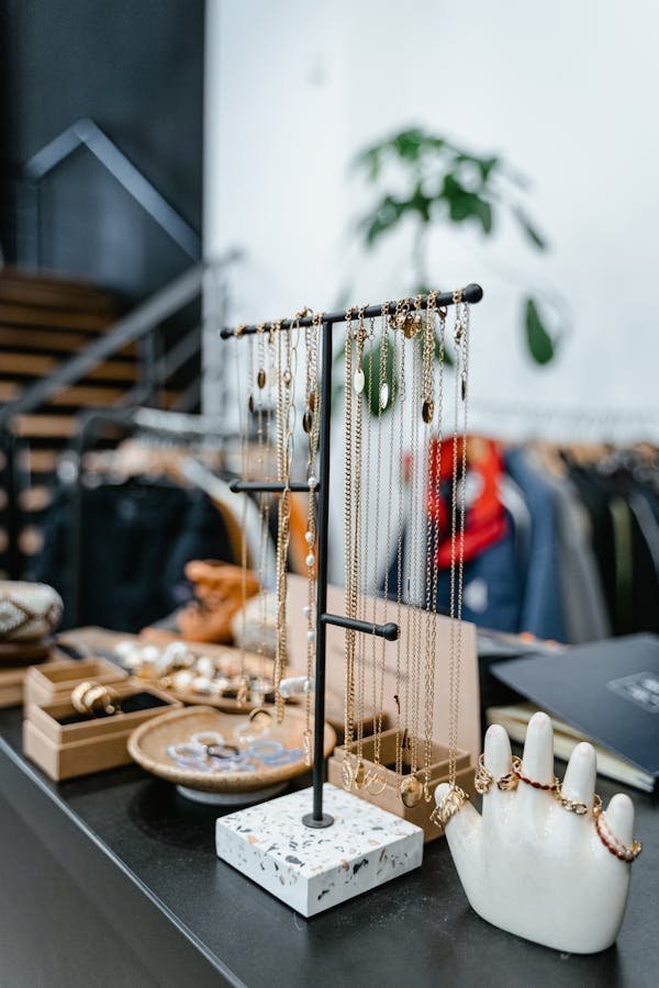 Bijoux en or d'occasion : élégance abordable pour tous !