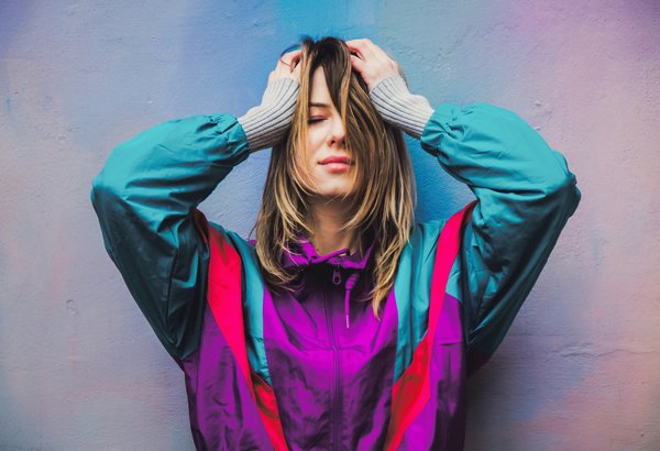 Quelle est la meilleure façon de porter des bijoux de cheville délicats avec des sandales?